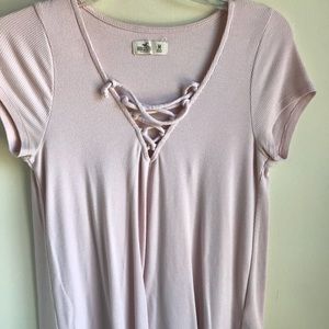 HOLLISTER CRISS CROSS T SHIRT